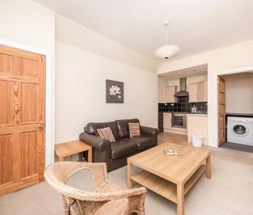 1 bedroom property to rent - Photo 2