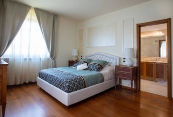 via Pietro neni, 7, Forte dei Marmi, Tuscany 55042