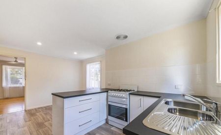 UPDATED, STYLISH LIVING - Photo 3