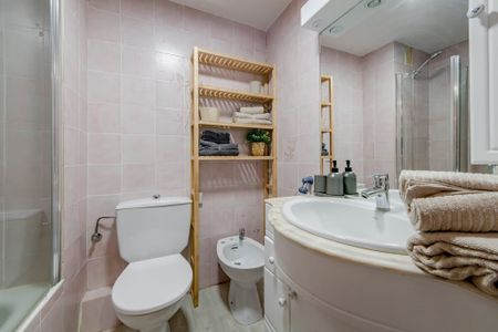 Calle de Fuendetodos, Madrid, Community of Madrid 28047 - Photo 4