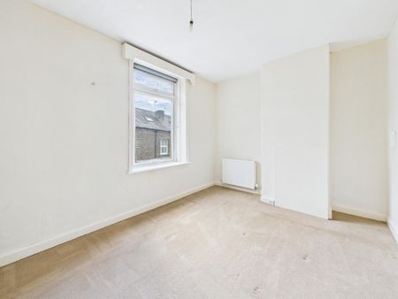 2 bedroom House To Let - Photo 3