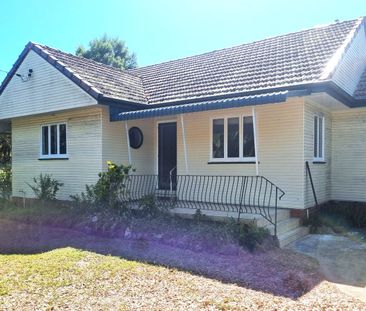 For Rent – “Avondale”, 36 Trevor Street, Beachmere - Photo 2