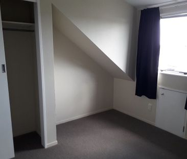 Warm, sunny and safe: 3BR Townhouse in Ellerslie! - Photo 6