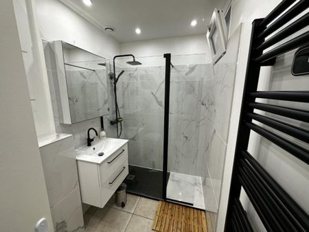 Location Appartement 1 pièce 27m² GRIMAUD 83310 - Photo 5