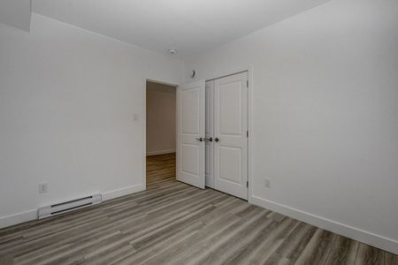 For Lease - 285 B Montfort Street Unit# B, Vanier and Kingsview Park, Ontario - Photo 3