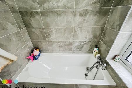 Ellerton Road - Photo 3