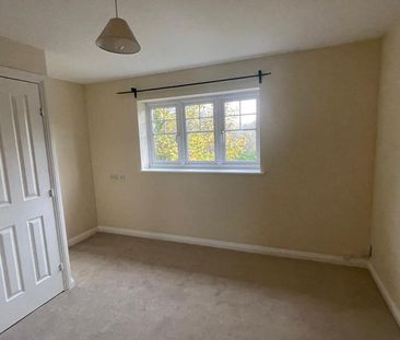 2 bedroom semi-detached house to rent - Photo 4