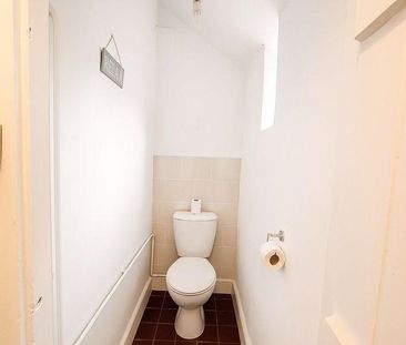 4 bedroom terraced house to rent - Photo 4