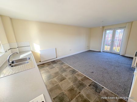 Rawsthorne Avenue, Gorton, Manchester, M18 7GA - Photo 2