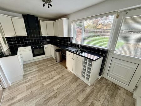 Gypsy Lane, Marton-In-Cleveland, Middlesbrough - Photo 4