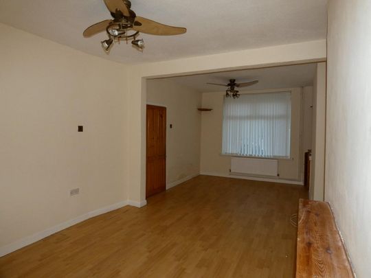 2 bedroom terraced house to rent - Photo 1
