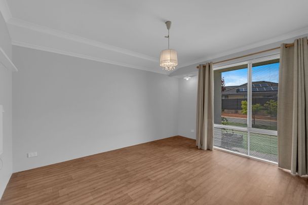 Spacious Three Bedroom Home In Baldivis - Photo 1