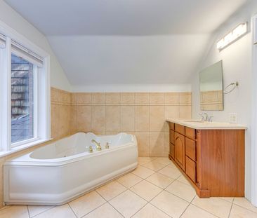 For Lease - 435 Maple Avenue, Oakville, Ontario - Photo 4