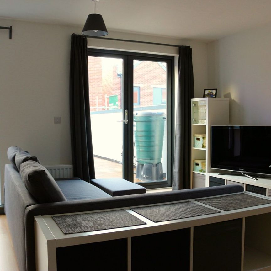 3 Bed Semi-Detached House, Paintworks, BS4 - Photo 1