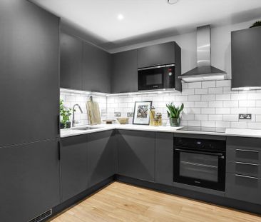 1 bedroom flat to rent - Photo 2