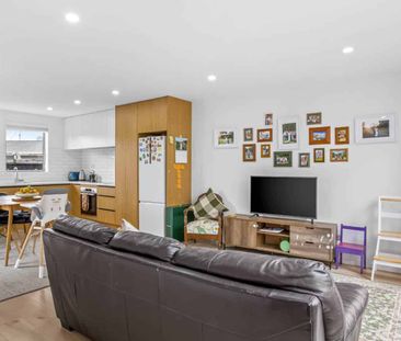 Modern, Light 4 Beds in Westlake Zone - Photo 3