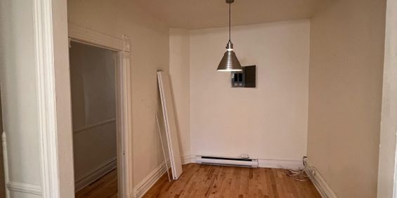 5156 Erables, Bright And Spacious 1-bedr - Photo 3