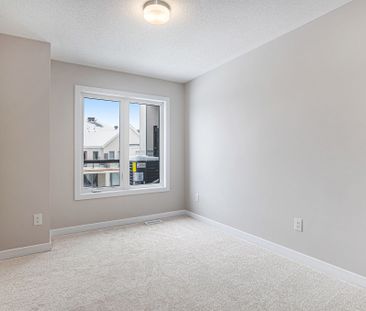 For Lease - 305 Catsfoot Walk, Barrhaven, Ontario - Photo 1