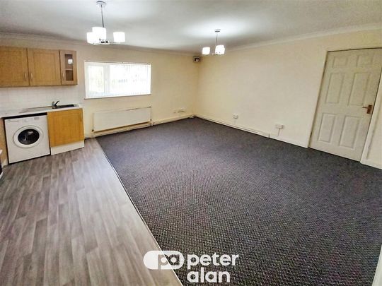 Cwmbach Road, ABERDARE - Photo 1