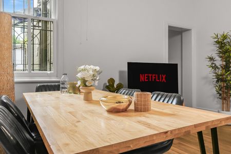 Chippendale - Photo 4