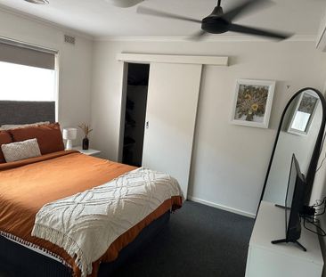 Stunning Home in North Shepparton - Photo 4
