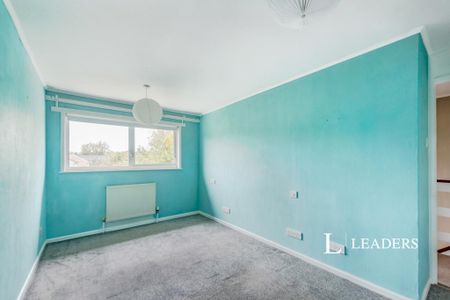 3 bedroom terraced house to rent - Photo 4