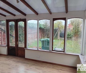 3 bedroom semi-detached house to rent - Photo 3