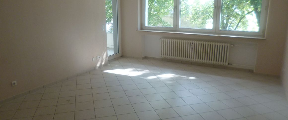 Wunderschöne Wohnung mit Balkon - Photo 1