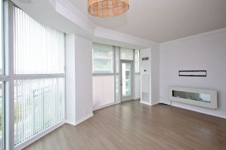 For Lease - 2067 Lakeshore Boulevard Unit# 801, Toronto, Ontario - Photo 4