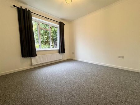 2 bedroom detached bungalow to rent - Photo 5