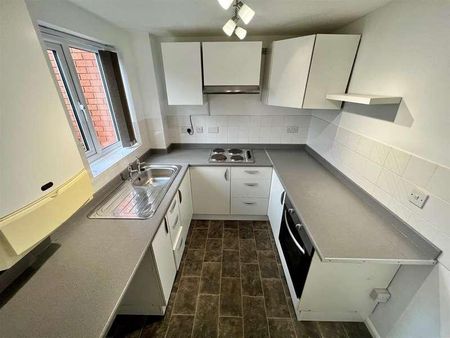 Deacons Place, Bishops Cleeve, GL52 - Photo 4