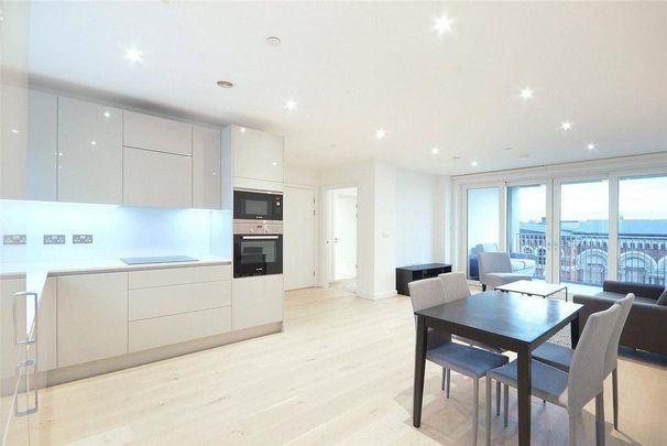 2 bedroom flat to rent - Photo 1