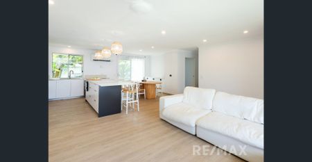 Stylish Single-Level Home with Poolside Cabana - Photo 3