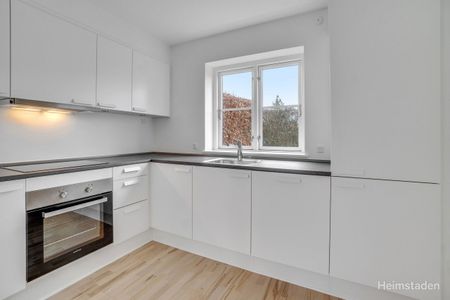 Rækkehus med skøn gårdhave et stenkast fra vandet - Foto 2