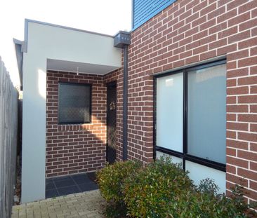 Low Maintenance Unit In Prime Reservoir Location! - Photo 6