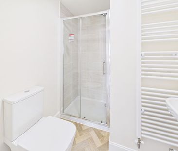 4 bed house to rent in - Photo 2