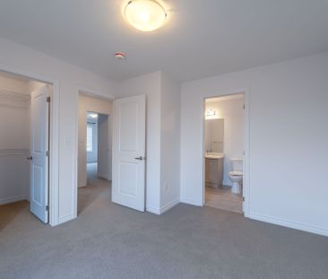 For Lease - 461 Blackburn Drive Unit# 110, Brantford, Ontario - Photo 5