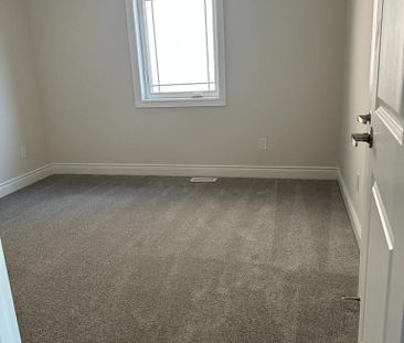 For Lease - 326 Cullen Trail, Peterborough, Ontario - Photo 6