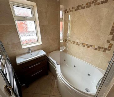 3 bedroom semi-detached house to rent - Photo 6