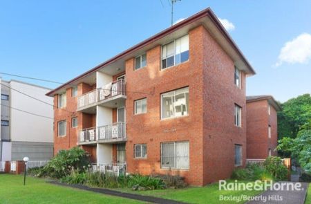 Marrickville - Photo 2