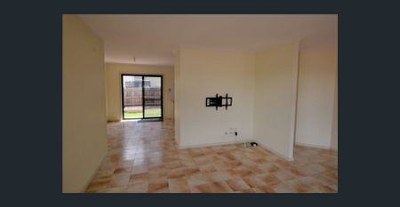 Comfortable two bedroom unit! - Photo 2