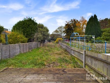 3 bed house to rent in John Street, Maidstone, ME14 - Photo 2