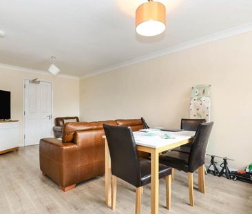 5 bedroom detached to rent Paxton Road, Northampton, Northamptonshi... - Photo 5