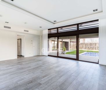 Chalet Pareado en alquiler en Boadilla del Monte – Madrid | Gilmar - Photo 1