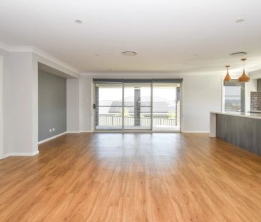 Family Home with Versatile Living Areas - Photo 6