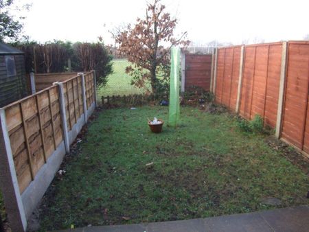 1 bedroom mews to rent - Photo 5