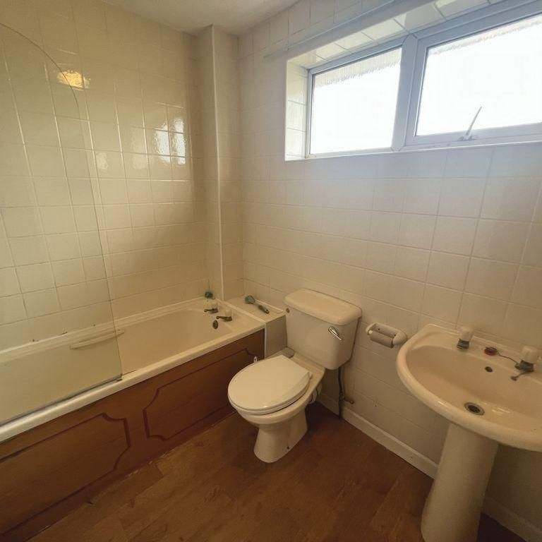 4 Bedroom Detached - Photo 1