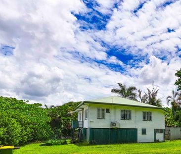 Charming 3-bedroom Queenslander - Photo 4