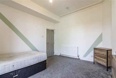 6 bedroom semi-detached house to rent - Photo 5