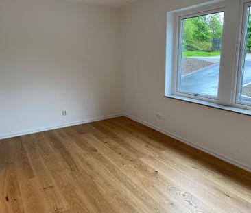 Gudö Åvägen, Vendelsö - Photo 1